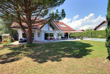 CHENS-SUR-LEMAN villa d'architecte