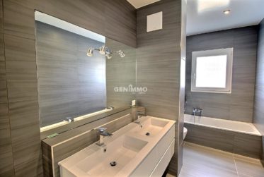 Belle maison contiguë 4 chambres à coucher