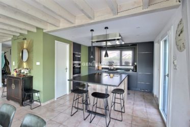 CHENS-SUR-LEMAN villa d'architecte