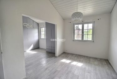 Très charmante villa contiguë à louer