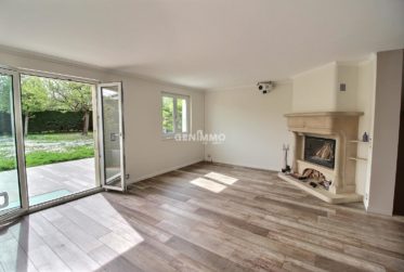 Très charmante villa contiguë à louer