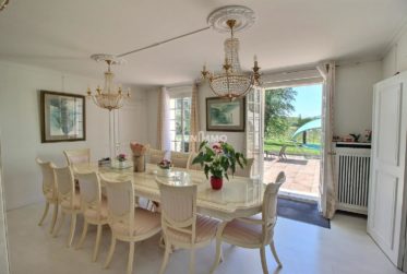 Domaine avec potentiel infini