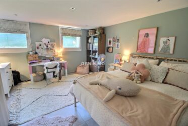 Villa d'exception vue lac – Modernité, volumes & prestations haut de gamme